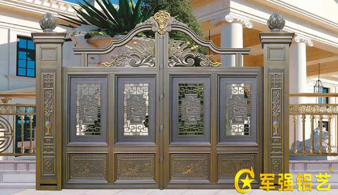 軍強(qiáng)庭院門